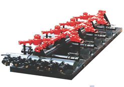 High-low pressure combined manifold